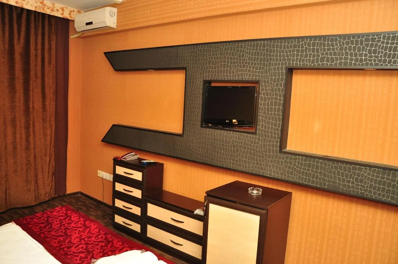 Gallery Lux Hotel Baku 3*,  Azerbaijan